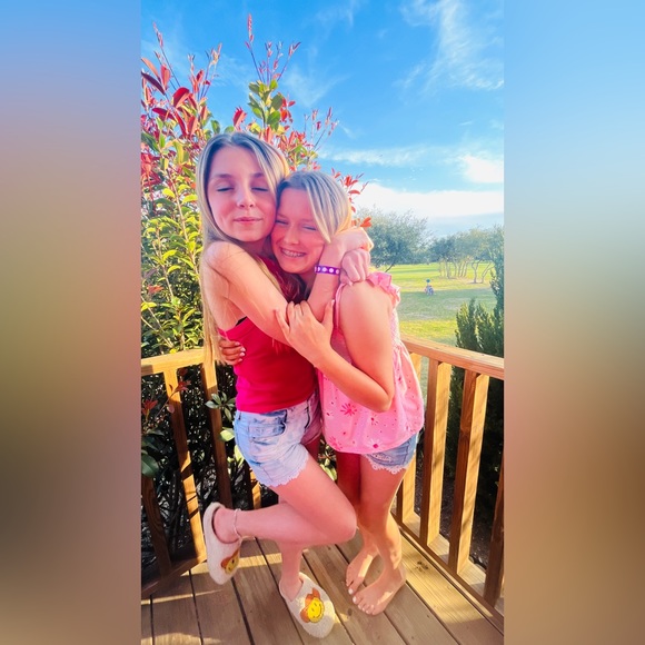 Meet your Posher, Rayeghan - Picture 2 of 2